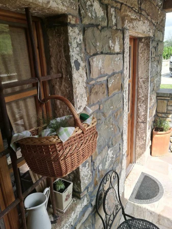 Wine House Rakar Guest House Gracisce Exterior photo